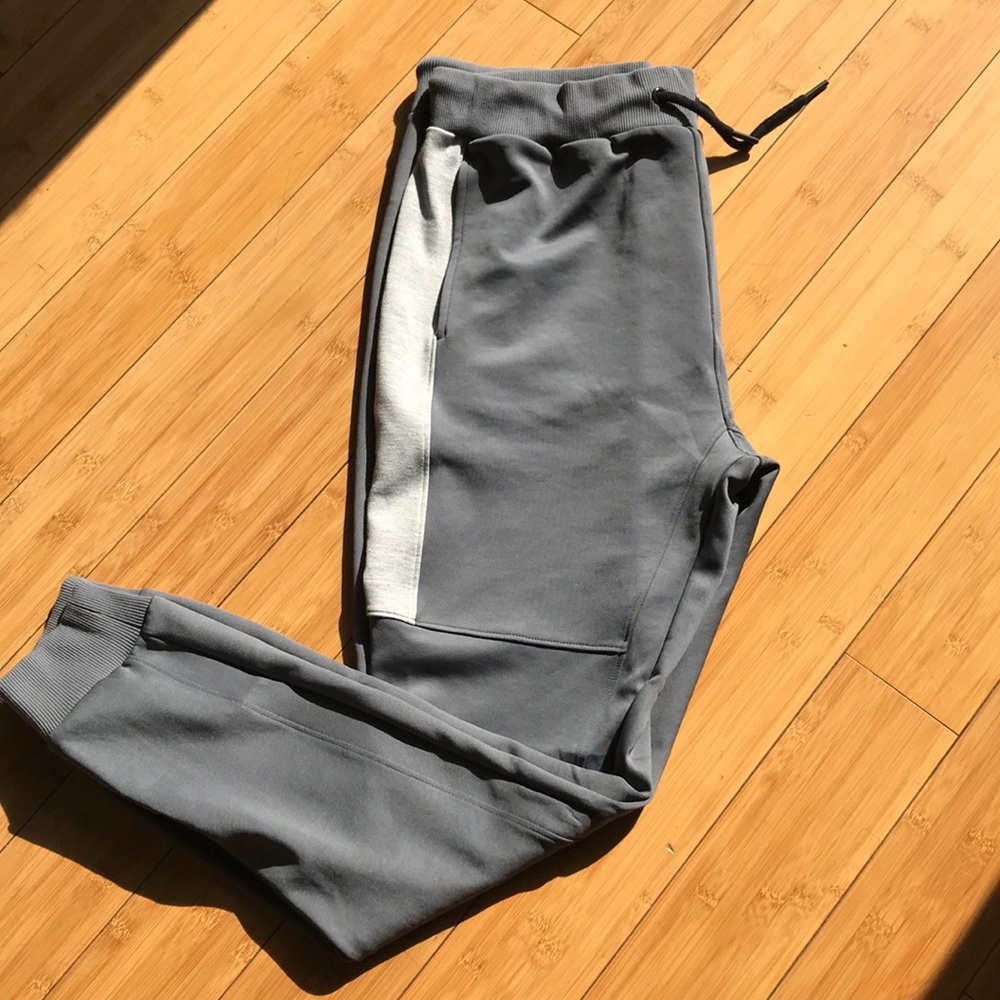 💚 2/$14 💚 Men Sweatpant size XL River island